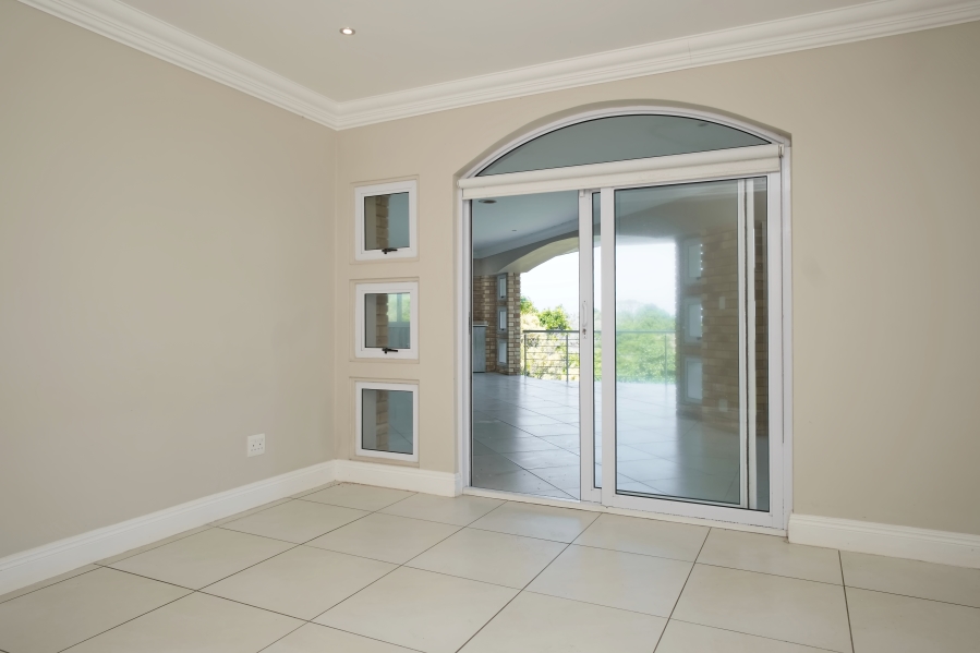 5 Bedroom Property for Sale in Blue Horizon Bay Eastern Cape